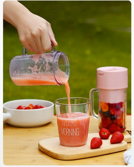 Portable Electric Juicer Blender, Multifunctional Fruit Smoothie Makers.